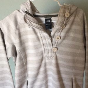 The north face women’s pullover hoody